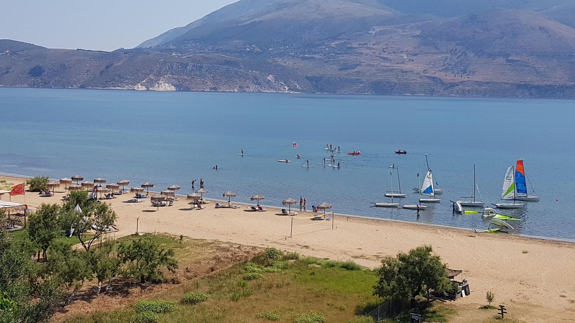 Lazaratos Hotel Kouvalata Екстериор снимка