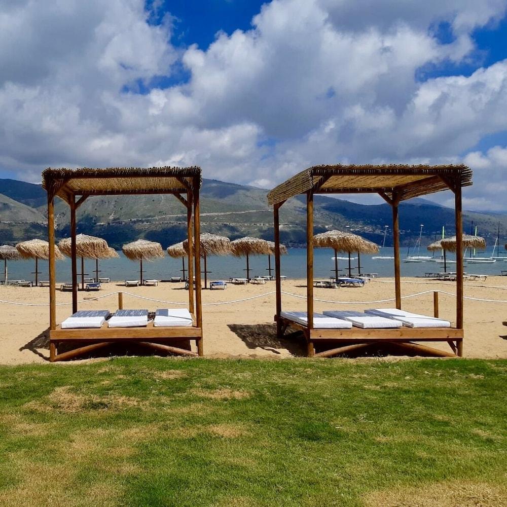Lazaratos Hotel Kouvalata Екстериор снимка