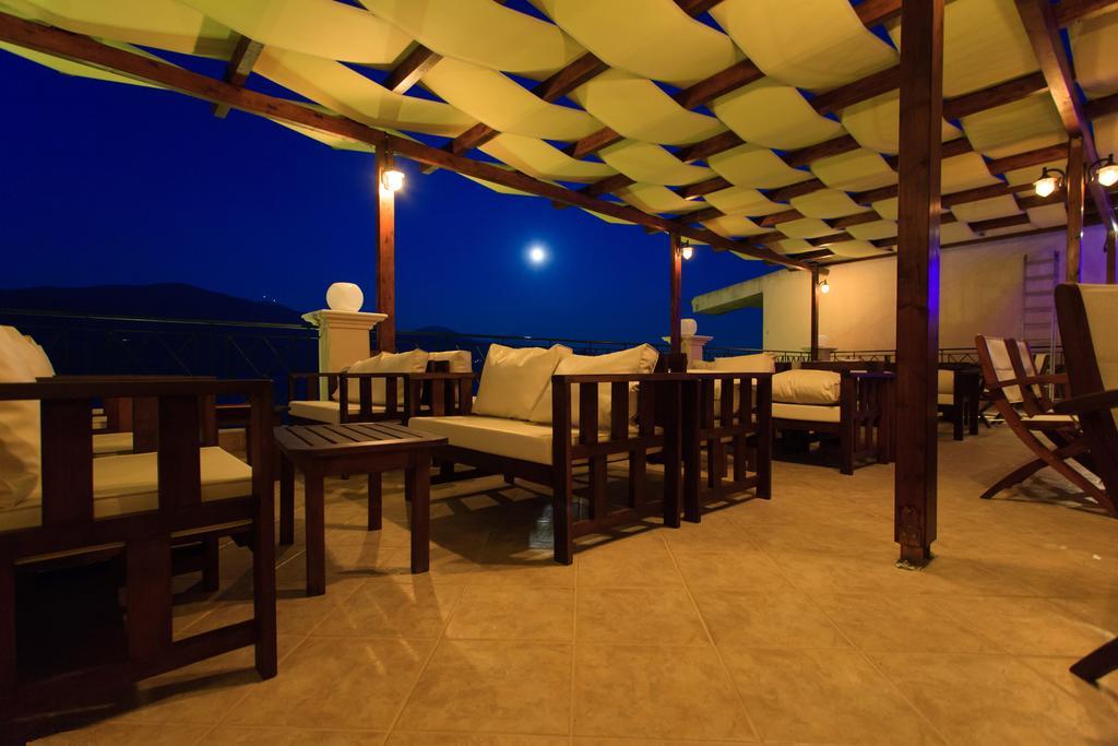 Lazaratos Hotel Kouvalata Екстериор снимка