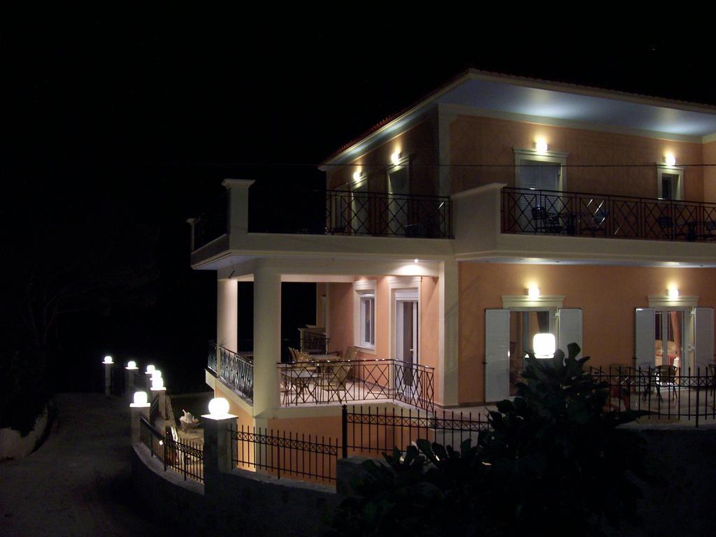Lazaratos Hotel Kouvalata Екстериор снимка