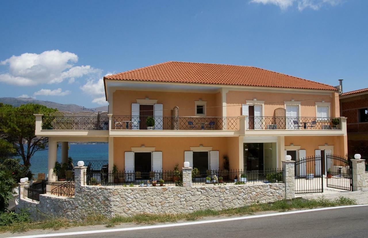 Lazaratos Hotel Kouvalata Екстериор снимка