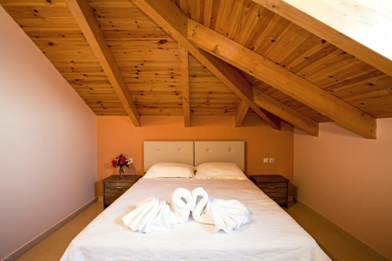 Lazaratos Hotel Kouvalata Екстериор снимка
